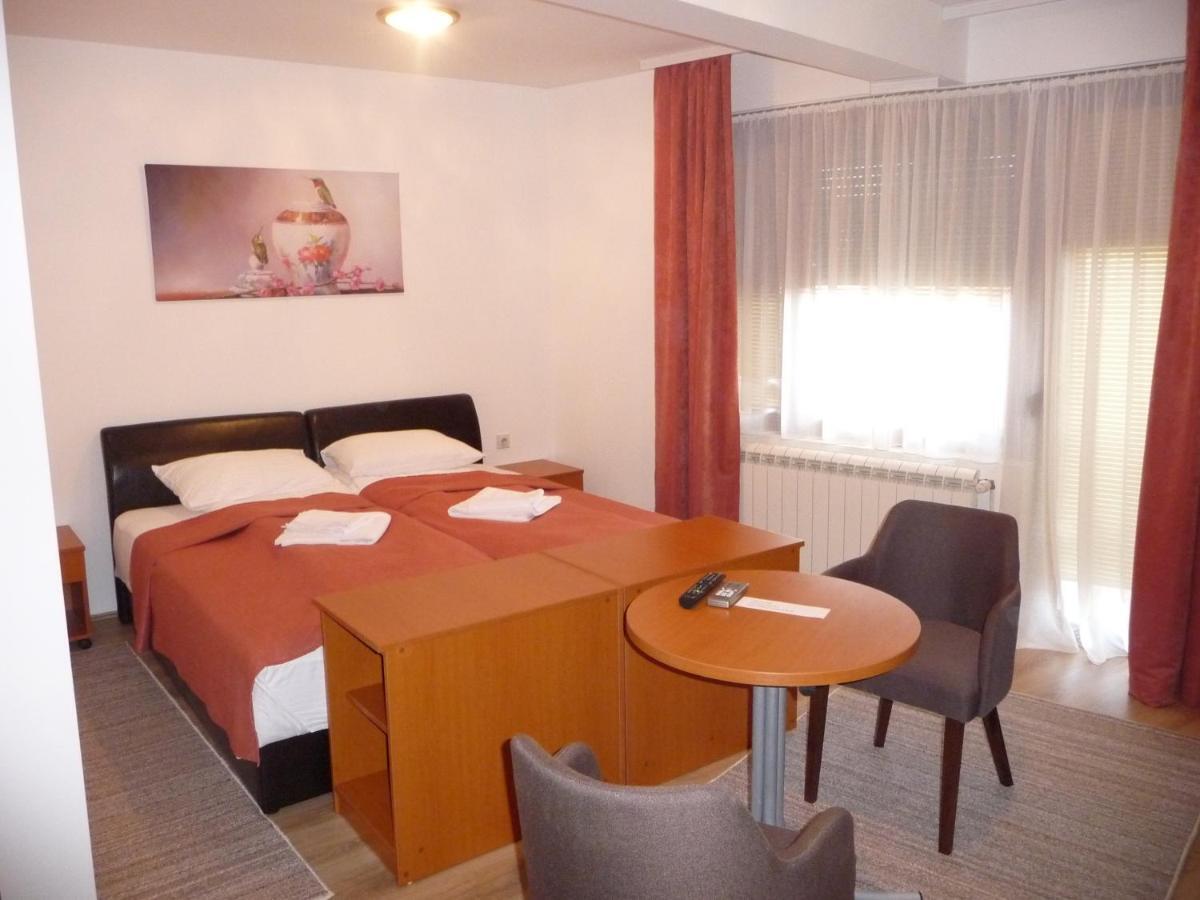 Sobe Rooms Aleksandar Ni Buitenkant foto