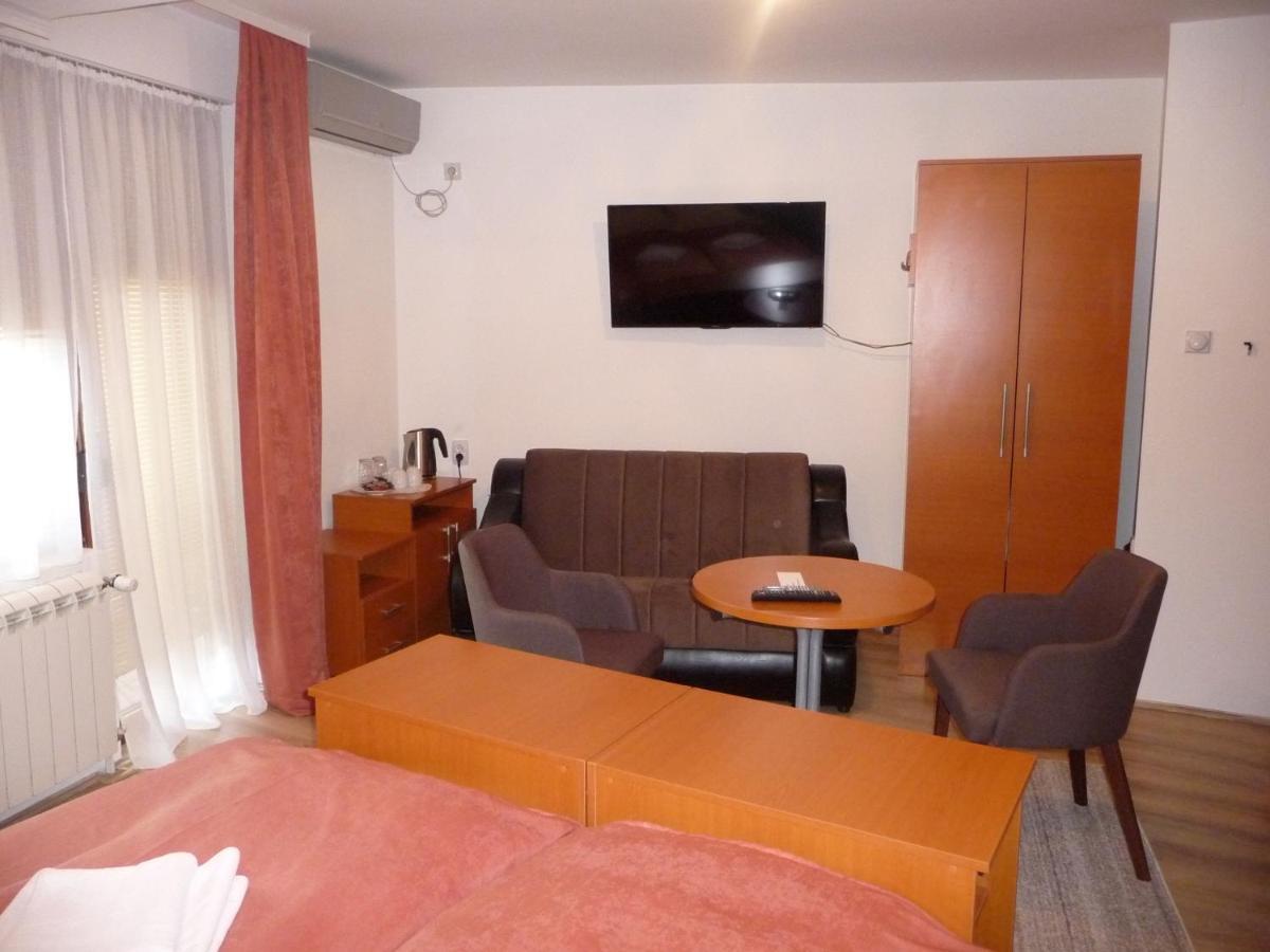Sobe Rooms Aleksandar Ni Buitenkant foto