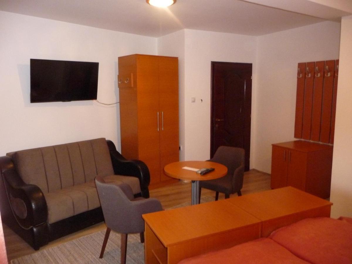 Sobe Rooms Aleksandar Ni Buitenkant foto